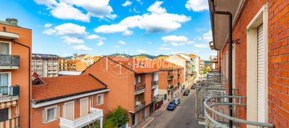 3-salle Appartement à Moncalieri, Italy No. 305176 4