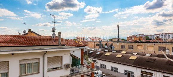 3-salle Appartement à Moncalieri, Italy No. 305176 18