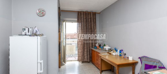 3-salle Appartement à Moncalieri, Italy No. 305176 17