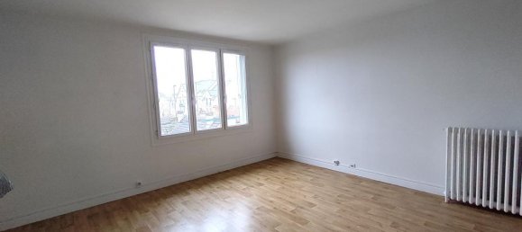 Квартира с 3 спальнями в Нуайон, Франция № 66267 2