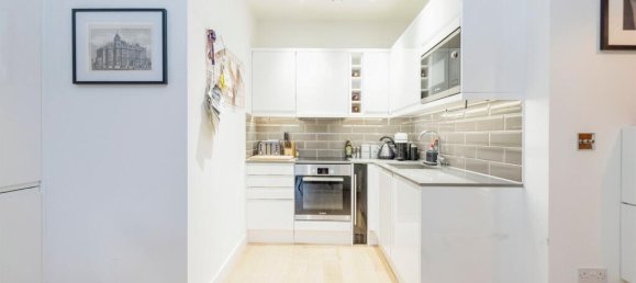 1 bedroom Apartment in Bushey, United Kingdom No. 6240 5