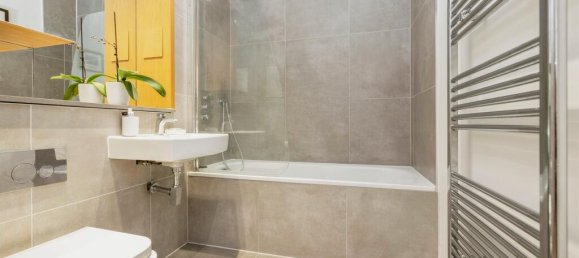 1 bedroom Apartment in Bushey, United Kingdom No. 6240 8