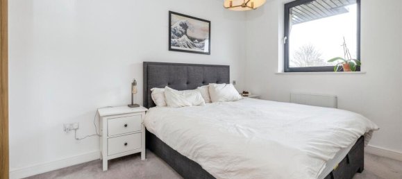 1 bedroom Apartment in Bushey, United Kingdom No. 6240 14