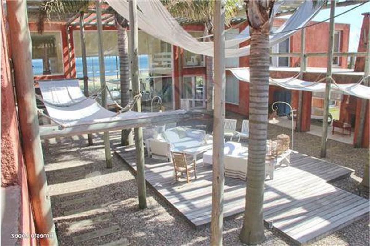 5 bedrooms House in Maldonado, Uruguay No. 3307