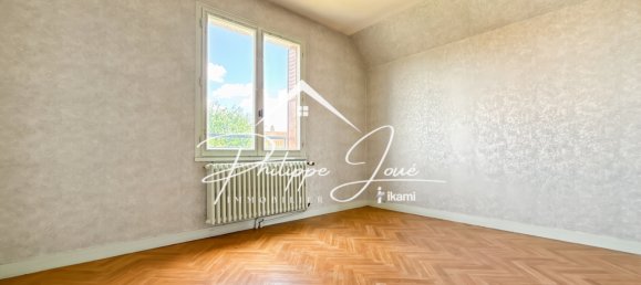 3 bedrooms House in Saint-Clement, France No. 306086 7