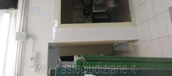 1080m² Commercial property in Monsummano Terme, Italy No. 91860 35