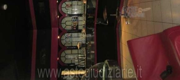 1080m² Commercial property in Monsummano Terme, Italy No. 91860 29