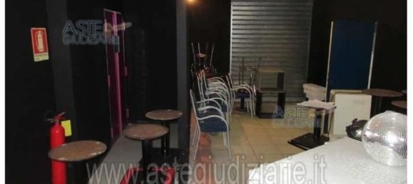 1080m² Commercial property in Monsummano Terme, Italy No. 91860 2