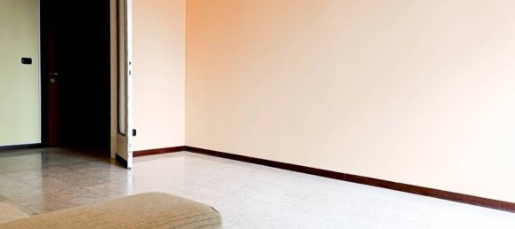 Apartamento T2 em Busto Arsizio, Italy N.º 87694 5