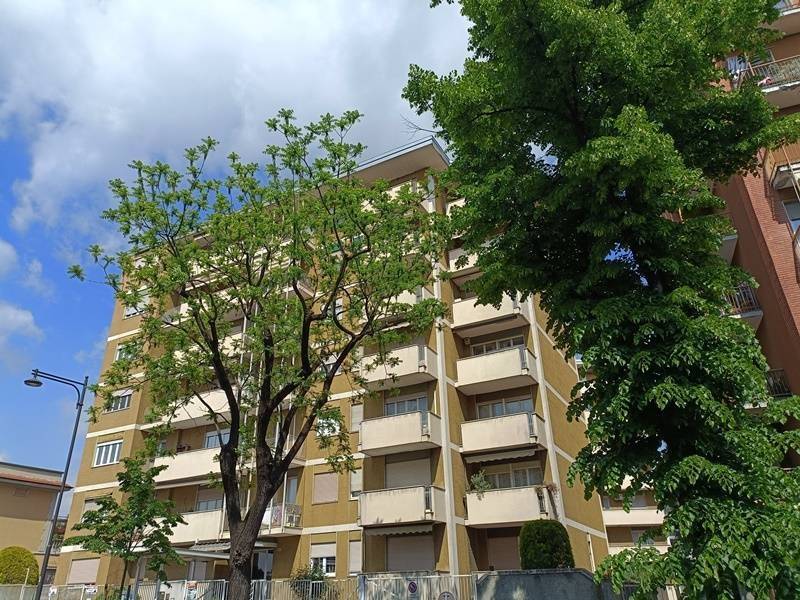 Apartamento T2 em Busto Arsizio, Italy N.º 87694