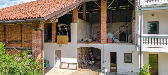 6-Zimmer Haus in Ivrea, Italy, Nr. 261603 36