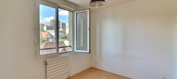 2 Schlafzimmer Wohnung in Puteaux, France, Nr. 146562 7