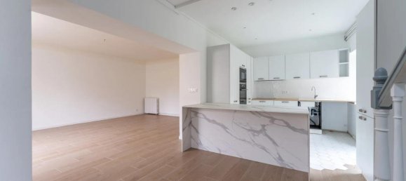 3 bedrooms House in Carignan-de-Bordeaux, France No. 102289 19