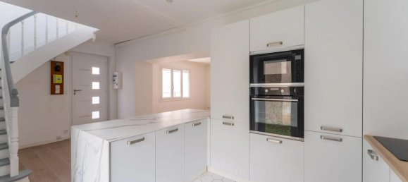 3 bedrooms House in Carignan-de-Bordeaux, France No. 102289 22