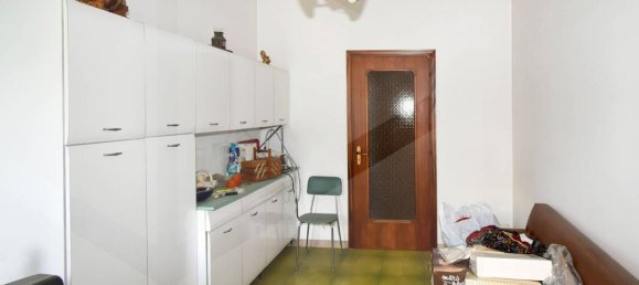Apartamento de 4 divisões em Parabiago, Italy N.º 29857 11
