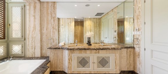 3 bedrooms Penthouse in Marbella, Spain No. 4660 25