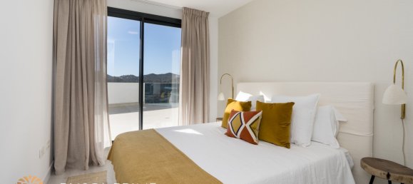 3 bedrooms Penthouse in Fuengirola, Spain No. 1394 5