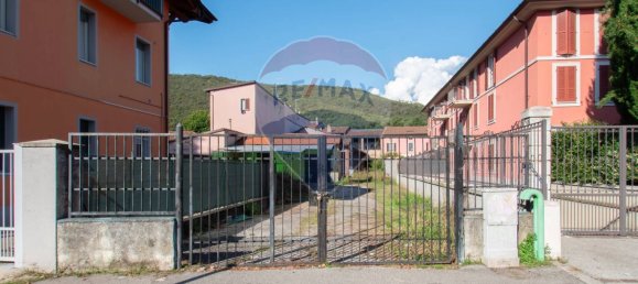 8 rooms House in Brescia, Italy No. 103615 5