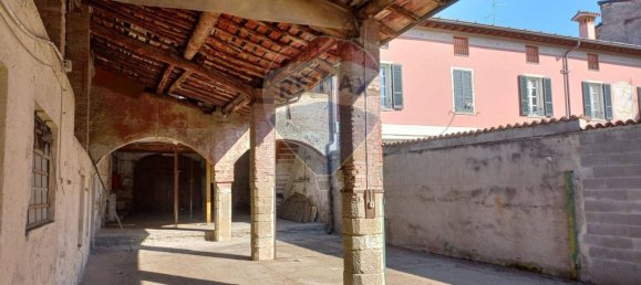 8 rooms House in Brescia, Italy No. 103615 7