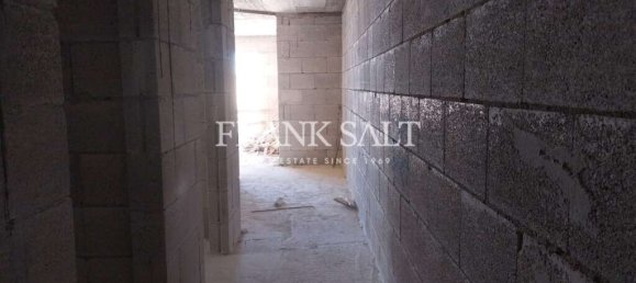 2 bedrooms Apartment in Xaghra, Malta No. 995 3