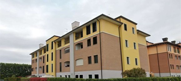 3 rooms Apartment in Oderzo, Italy No. 309075 2