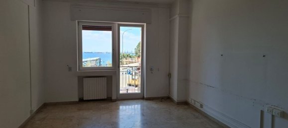 Квартира с 6 комнатами в Таранто, Италия № 266503 7