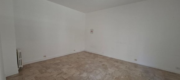 Квартира с 6 комнатами в Таранто, Италия № 266503 20