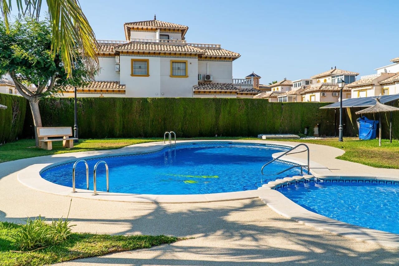 3 غرف نوم فيلا في Alicante, Spain رقم 186358