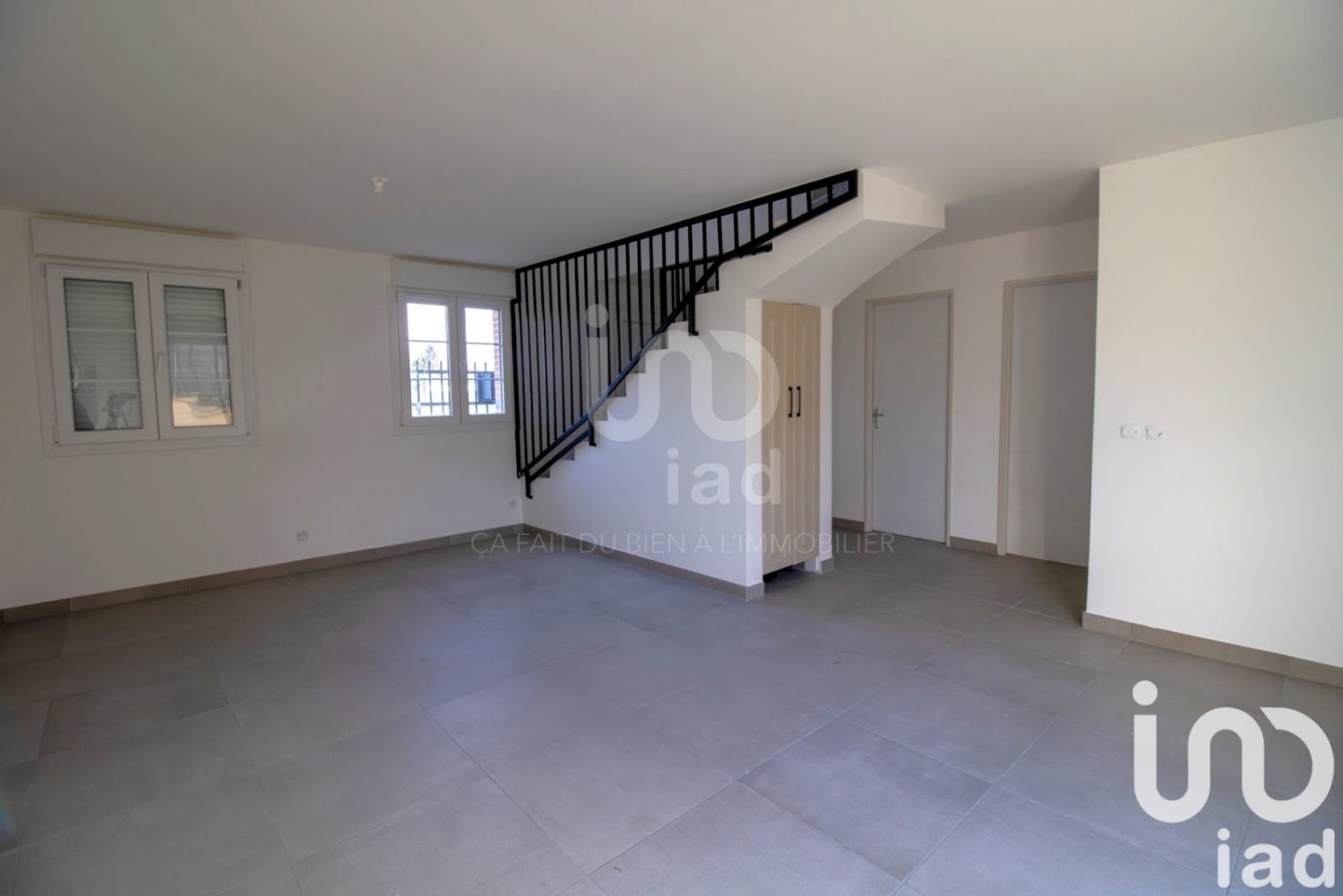 4 غرف نوم منزل في Crevecoeur-le-Grand, France رقم 46891