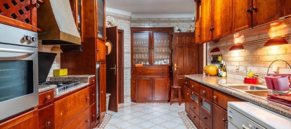 5 bedrooms House in Guia, Portugal No. 143783 4