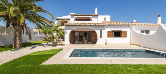 5 bedrooms House in Guia, Portugal No. 143783 32