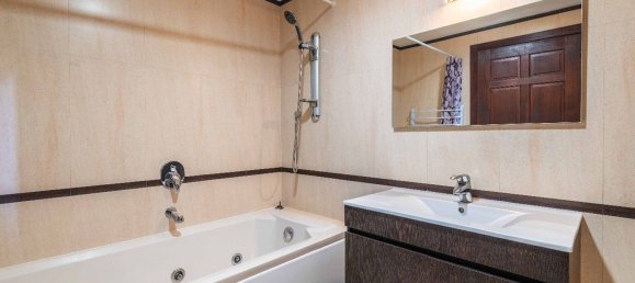 5 bedrooms House in Guia, Portugal No. 143783 5