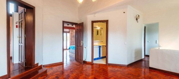 5 bedrooms House in Guia, Portugal No. 143783 12