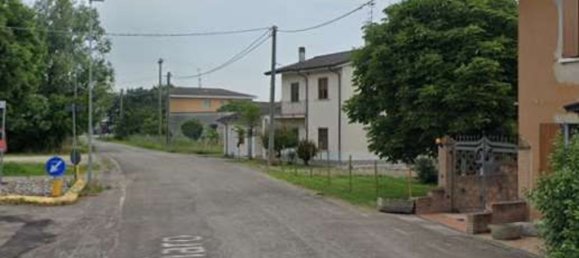 7 غرف نوم منزل ذو طابقين في Poggio Rusco, Italy رقم 381829 2