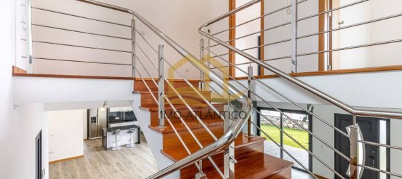 Дом с 3 спальнями в Фуншал, Португалия № 145023 5