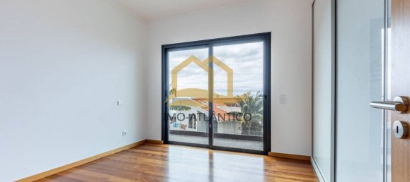 Дом с 3 спальнями в Фуншал, Португалия № 145023 10