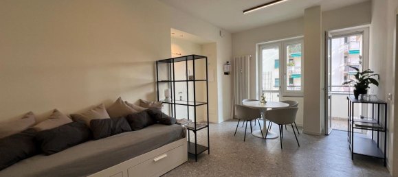 Studio in Como, Italy No. 13728 8