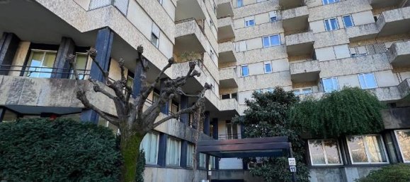 Studio in Como, Italy No. 13728 3