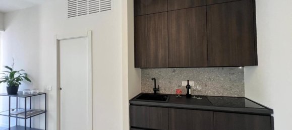 Studio in Como, Italy No. 13728 7