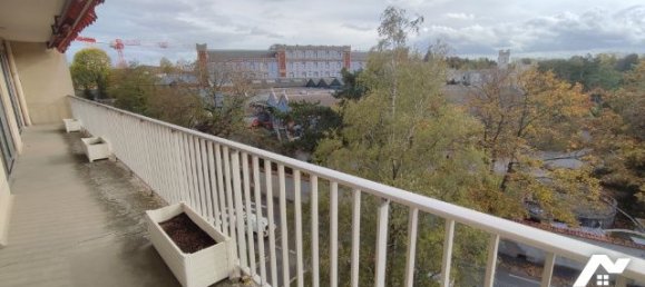 4 bedrooms Apartment in Reims, France No. 77631 3