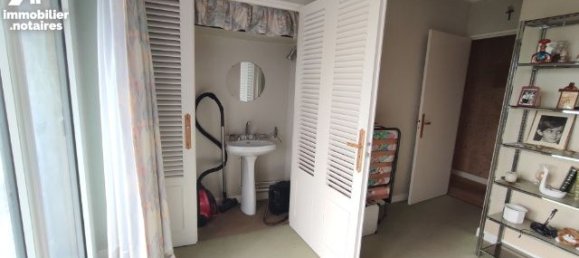 4 bedrooms Apartment in Reims, France No. 77631 2