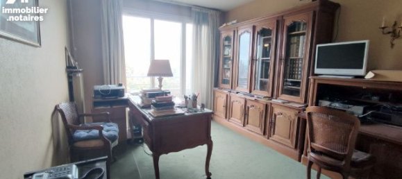 4 bedrooms Apartment in Reims, France No. 77631 16