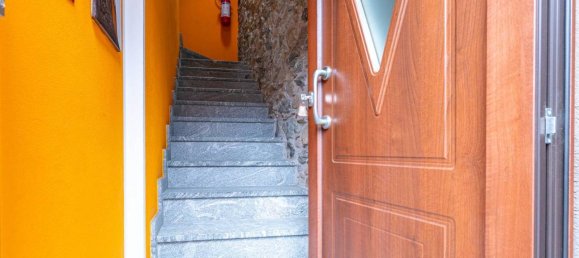 Studio in Issogne, Italy No. 80779 3