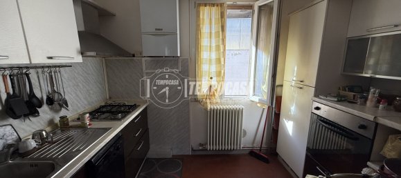 4 bedrooms Apartment in Como, Italy No. 85920 11