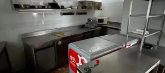 Propriété commerciale à Arcos de la Frontera, Spain 109m² No. 105726 11