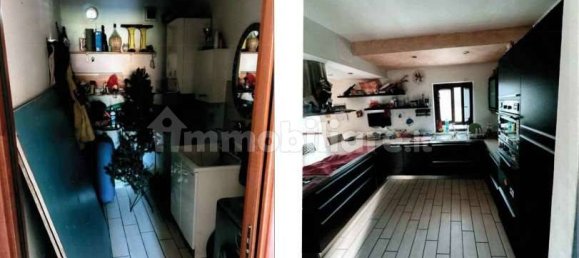 2 bedrooms Villa in Mercallo, Italy No. 13997 3