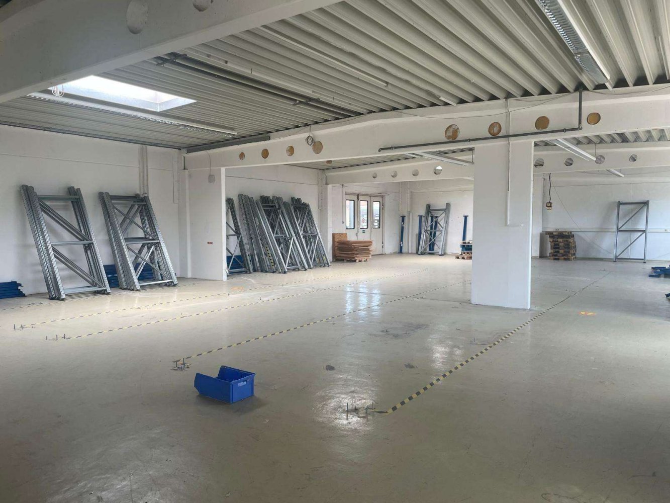 5178m² Warehouse in Furth, Germany No. 230813