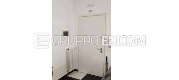 Квартира с 4 комнатами в Бари, Италия № 337157 2