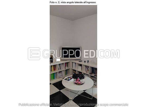 4 rooms Apartment in Bari, Italy No. 337157