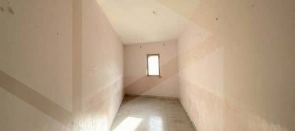 3غرفة شقة في Noicattaro, Italy رقم 17072 9